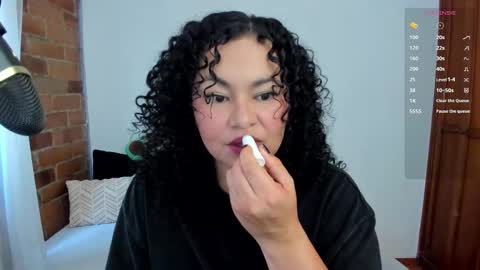 girl_inline online show from 03.01.26