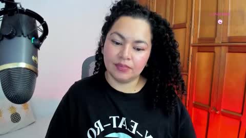 girl_inline online show from 03.08.26