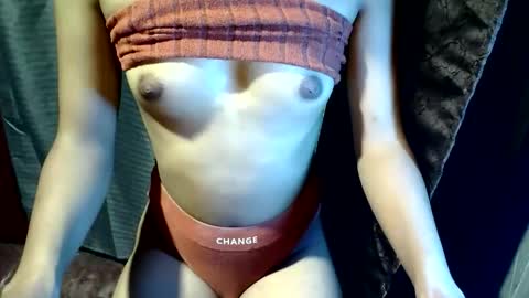 Snapshot of girl_on_fire29 chatting on 03.19.26 Rica online show from 03.19.26