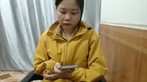 Snapshot of girlbaee chatting on 10.23.25 Babe online show from 10.23.25