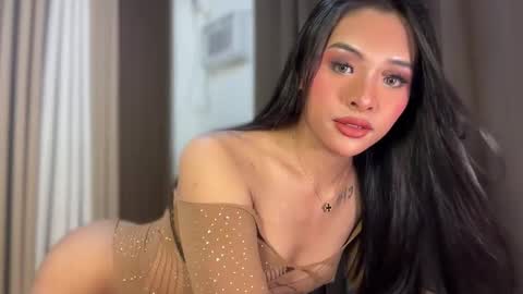 queen ronna online show from 05.14.26