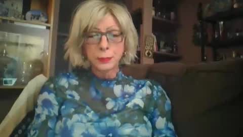 Snapshot of girlinrock chatting on 02.01.26 Girlinrock online show from 02.01.26