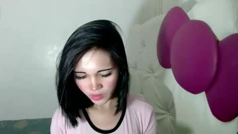 Snapshot of girlthatyouwantxx chatting on 10.11.25 Divine online show from 10.11.25