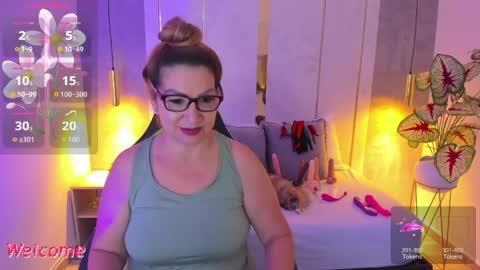 Snapshot of gisela27 chatting on 05.27.26 Gisella online show from 05.27.26