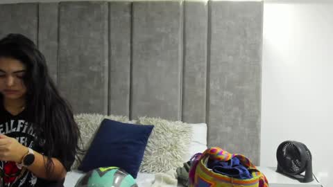     online show from 01.30.25