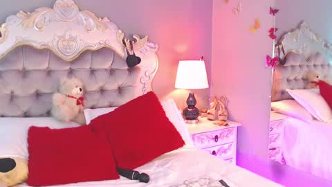 GiselleNoah online show from 01.25.25