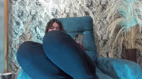 Snapshot of gissel_angel chatting on 01.08.25 Gissel angel online show from 01.08.25