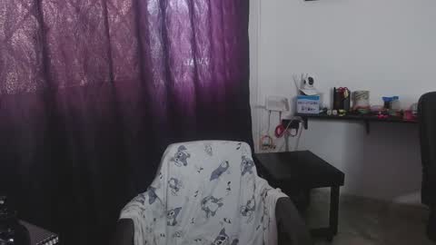 Snapshot of gissellsaenz chatting on 02.04.25 Gissell Saenz online show from 02.04.25