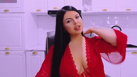 Giulia online show from 02.17.26