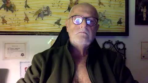 Snapshot of giutomma930394 chatting on 10.26.25 giutomma930394 online show from 10.26.25