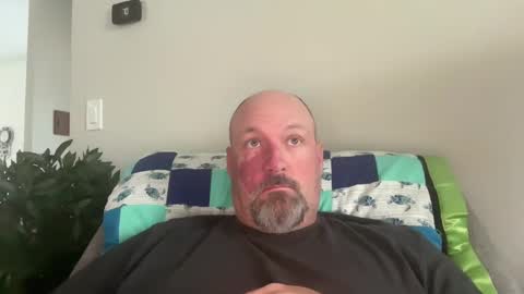 Snapshot of giveitup193 chatting on 12.01.24 giveitup193 online show from 12.01.24