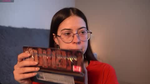 Agness online show from 12.04.25