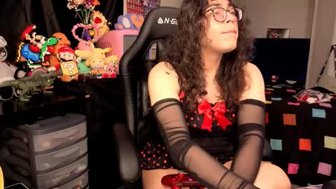 glaceon9 online show from 10.27.25