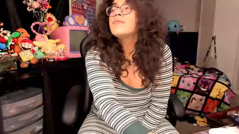 glaceon9 online show from 11.04.25