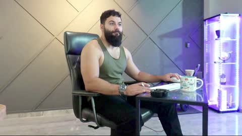 Snapshot of glennmasters chatting on 12.11.24 Matthew .. for short call me Matt online show from 12.11.24