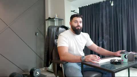 Snapshot of glennmasters chatting on 12.20.24 Matthew .. for short call me Matt online show from 12.20.24