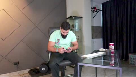 Snapshot of glennmasters chatting on 01.16.25 Matthew .. for short call me Matt online show from 01.16.25