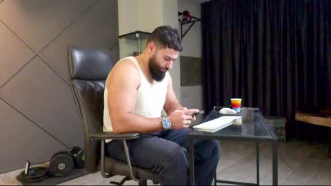 Snapshot of glennmasters chatting on 01.19.25 Matthew .. for short call me Matt online show from 01.19.25