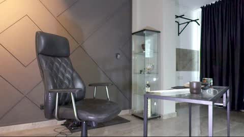 Snapshot of glennmasters chatting on 02.08.25 Matthew .. for short call me Matt online show from 02.08.25