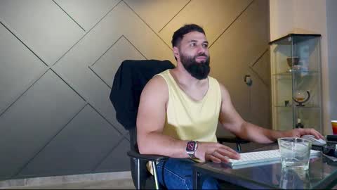 Snapshot of glennmasters chatting on 02.25.25 Matthew .. for short call me Matt online show from 02.25.25