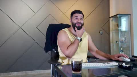 Snapshot of glennmasters chatting on 02.25.25 Matthew .. for short call me Matt online show from 02.25.25