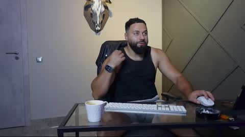 Snapshot of glennmasters chatting on 09.10.25 Matthew .. for short call me Matt online show from 09.10.25