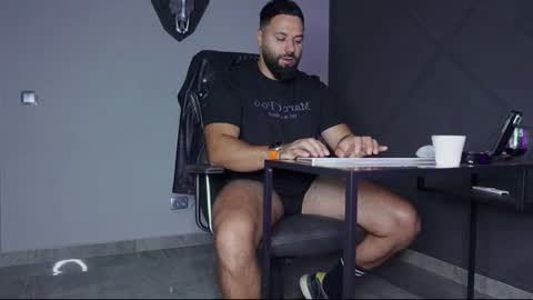 Snapshot of glennmasters chatting on 09.12.25 Matthew .. for short call me Matt online show from 09.12.25