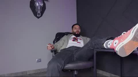 Snapshot of glennmasters chatting on 09.17.25 Matthew .. for short call me Matt online show from 09.17.25