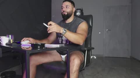 Snapshot of glennmasters chatting on 10.02.25 Matthew .. for short call me Matt online show from 10.02.25