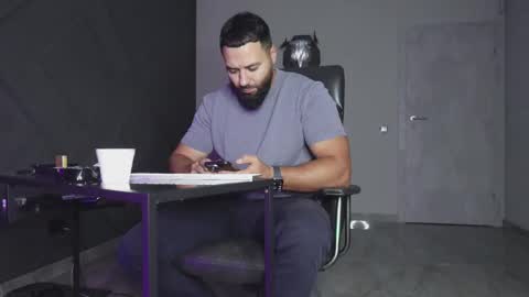 Snapshot of glennmasters chatting on 10.05.25 Matthew .. for short call me Matt online show from 10.05.25