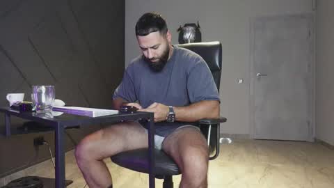 Snapshot of glennmasters chatting on 10.07.25 Matthew .. for short call me Matt online show from 10.07.25