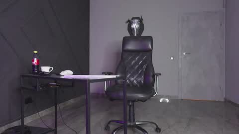 Snapshot of glennmasters chatting on 10.31.25 Matthew .. for short call me Matt online show from 10.31.25