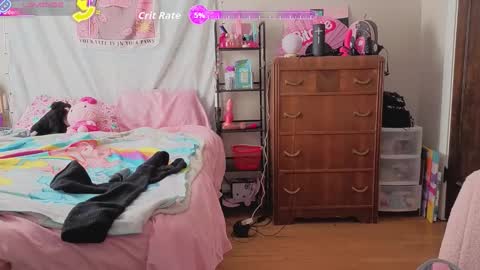 Glitch online show from 11.28.25