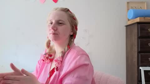 Glitch online show from 05.21.26