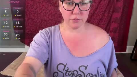 Snapshot of glitterkitty_108 chatting on 11.02.25 GlitterKitty 108 online show from 11.02.25