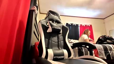 glomightyj online show from 07.17.26