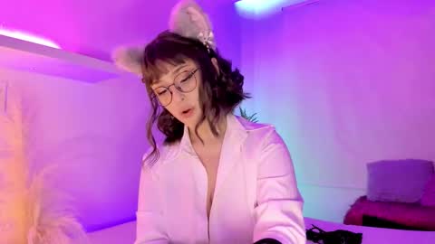 Mimi online show from 10.14.25