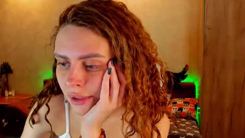 Gloria Wood online show from 12.18.24