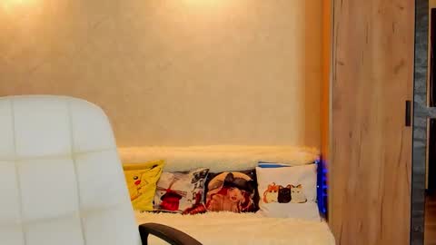 Gloria Wood online show from 02.19.25