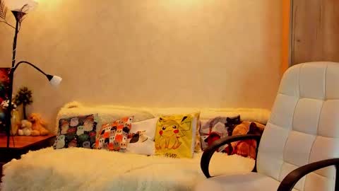 Gloria Wood online show from 03.06.25