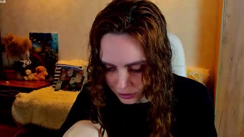 Gloria Wood online show from 03.12.26