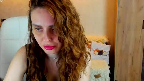 Gloria Wood online show from 04.30.26