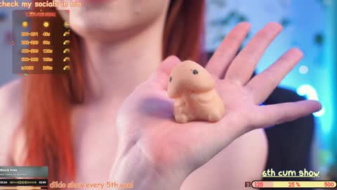 Snapshot of glorikitty chatting on 12.04.24 Sasha online show from 12.04.24