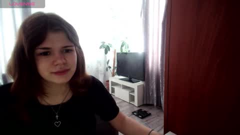 Snapshot of glossy_girl_1 chatting on 03.25.26 Roxy online show from 03.25.26