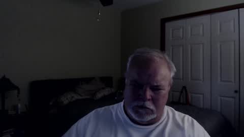 Snapshot of gmctruckguy chatting on 11.15.25 gmctruckguy online show from 11.15.25