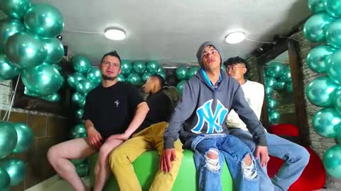 THOMAS AND DAMIAND online show from 01.25.25