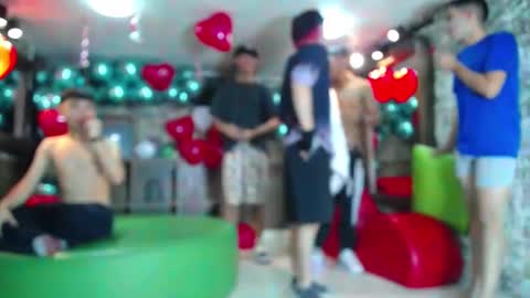 THOMAS AND DAMIAND online show from 02.14.25