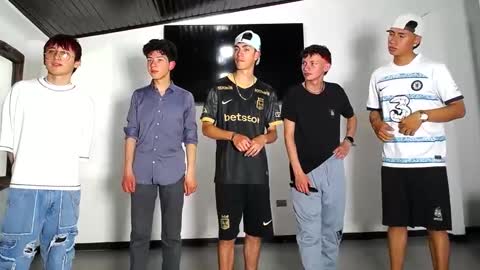 THOMAS AND DAMIAND online show from 09.11.25