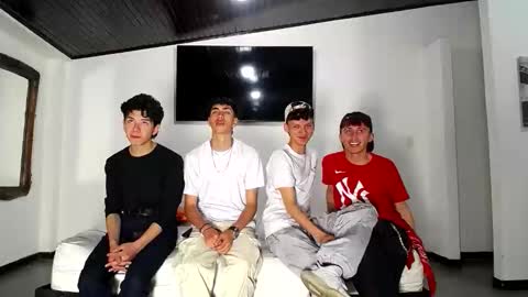 THOMAS AND DAMIAND online show from 10.01.25