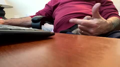 Snapshot of gngnxxx chatting on 11.19.25 gngnxxx online show from 11.19.25